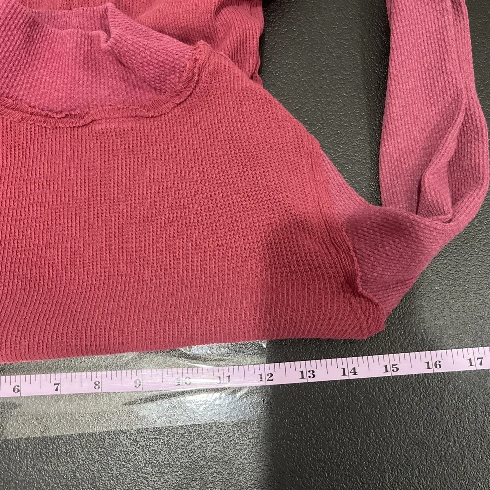 Free People We The Free Thermal Top Womens XS Berry Mock Neck Button Cuff Waffle
